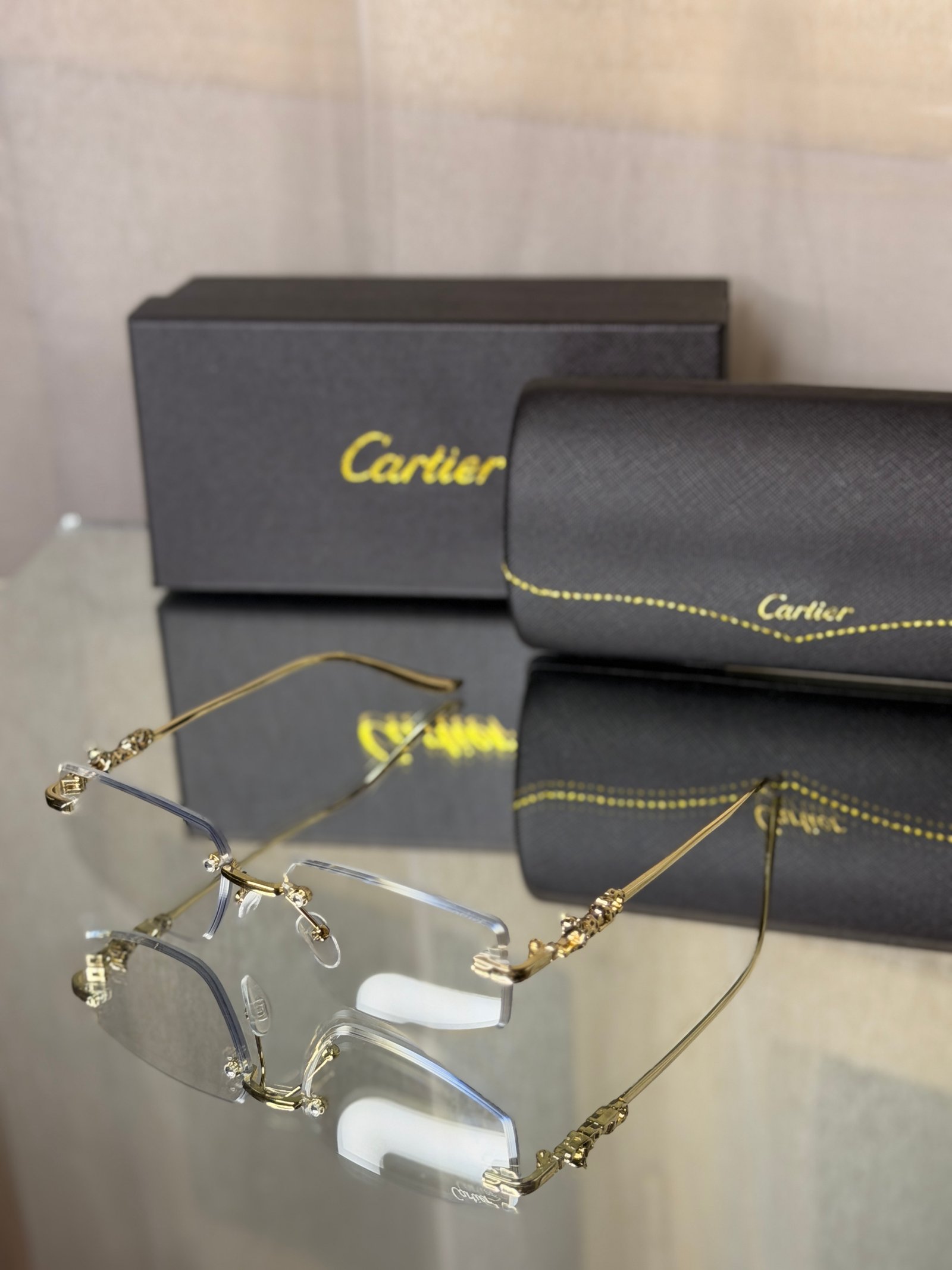 Cartier transparent